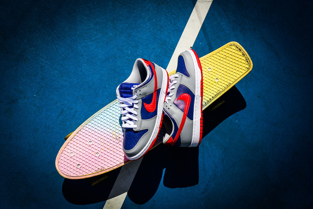 RAFFLE: Nike Dunk Low SP "Samba"