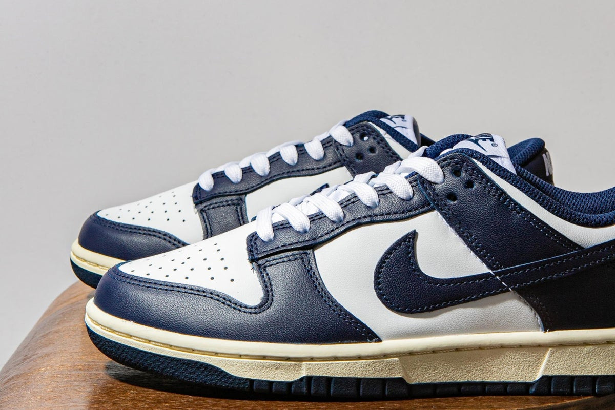 RAFFLE: WMNS NIKE DUNK LOW "VINTAGE NAVY"