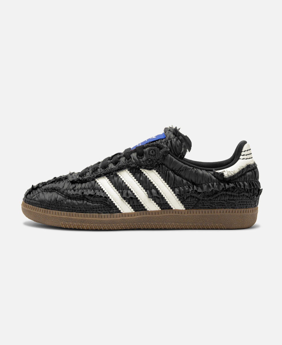 人気 ☆ADIDAS X CAROLINE☆ (W) HU SAMBA SATIN BLACK WMNS) adidas x Caroline Hu x CLOT Samba OG 'Black' JQ4749