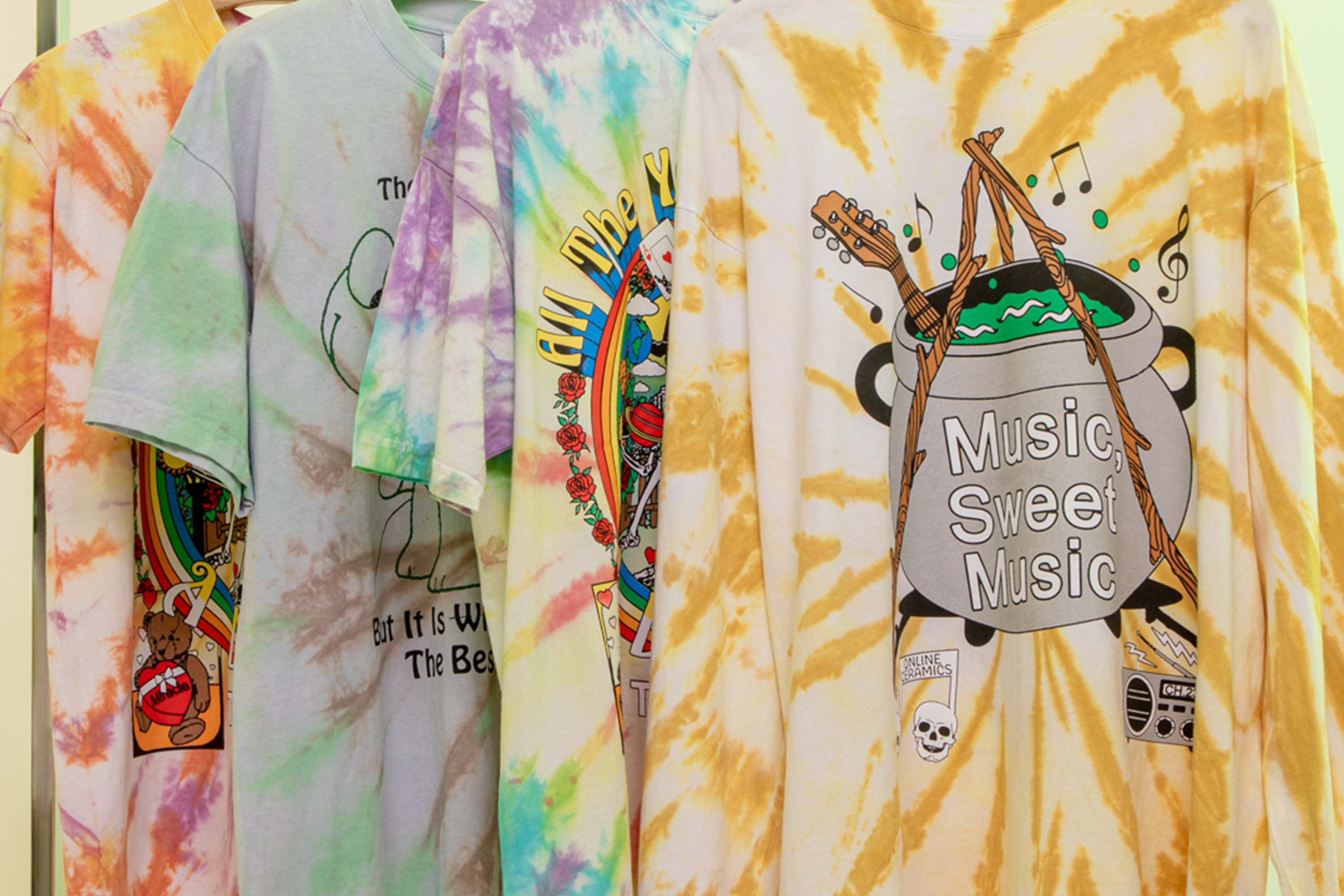 Online ceramics top t shirt