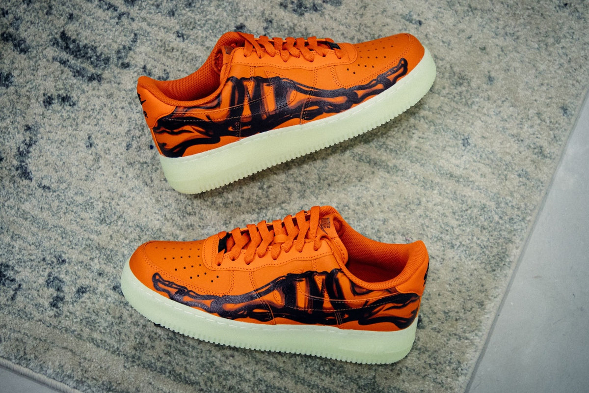 Orange Shoes. Nike IN