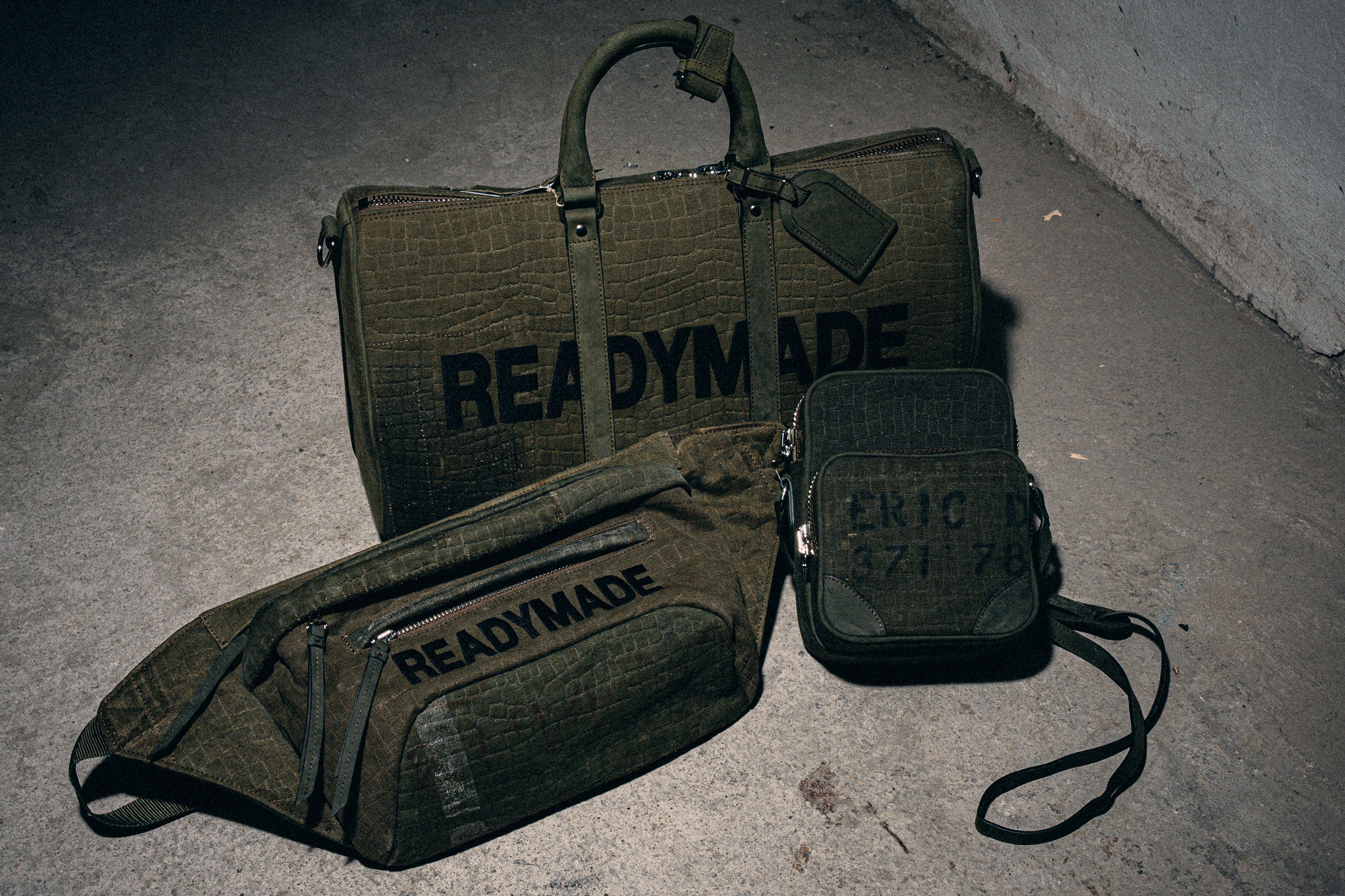 Shop READYMADE Casual Style Denim Plain Logo Handbags (RE-CO-BL-00-01-49)  by riverU | BUYMA