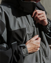 +Phenix WINDSTOPPER® by GORE-TEX LABS City Mountain Parka (Black)