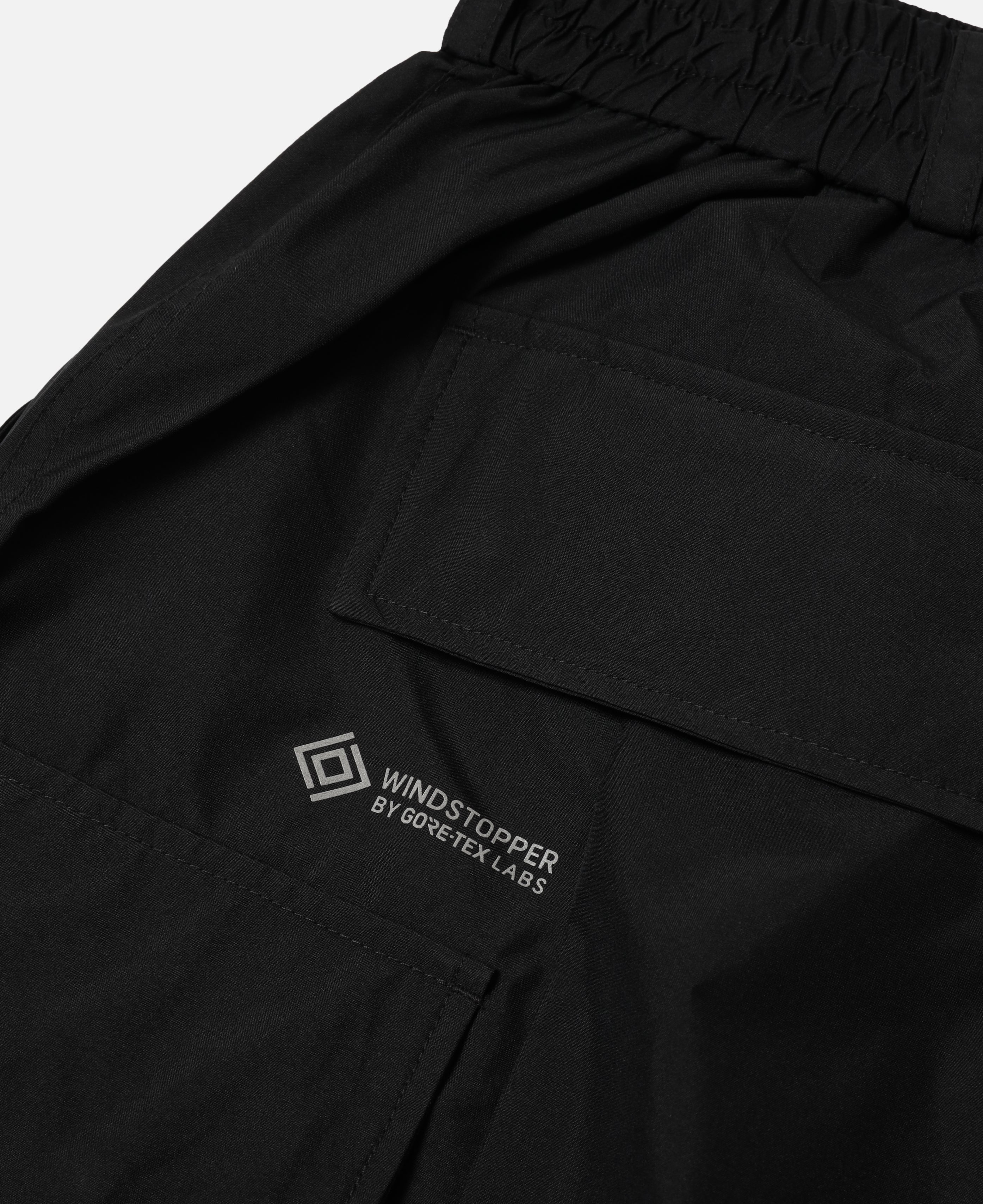 Phenix Windstopper® By Gore-Tex Labs City Mega Pocket Balloon Cargo Half Pants (Black)