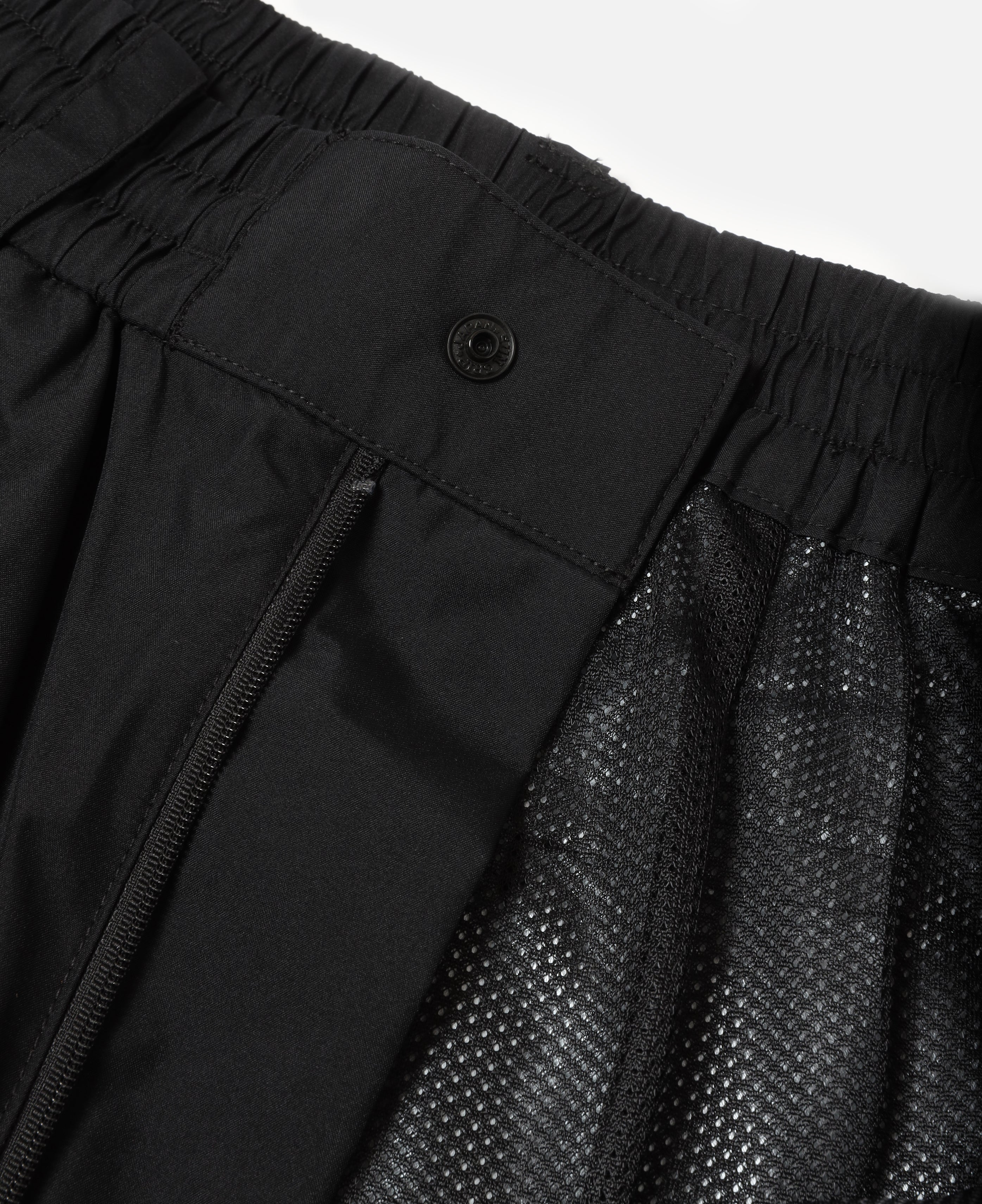 CLESSTE - +phenix WINDSTOPPER® by GORE-TEX LABS City Mega Pocket CLESSTE - +phenix WINDSTOPPER® by GORE-TEX LABS City Mega Pocket