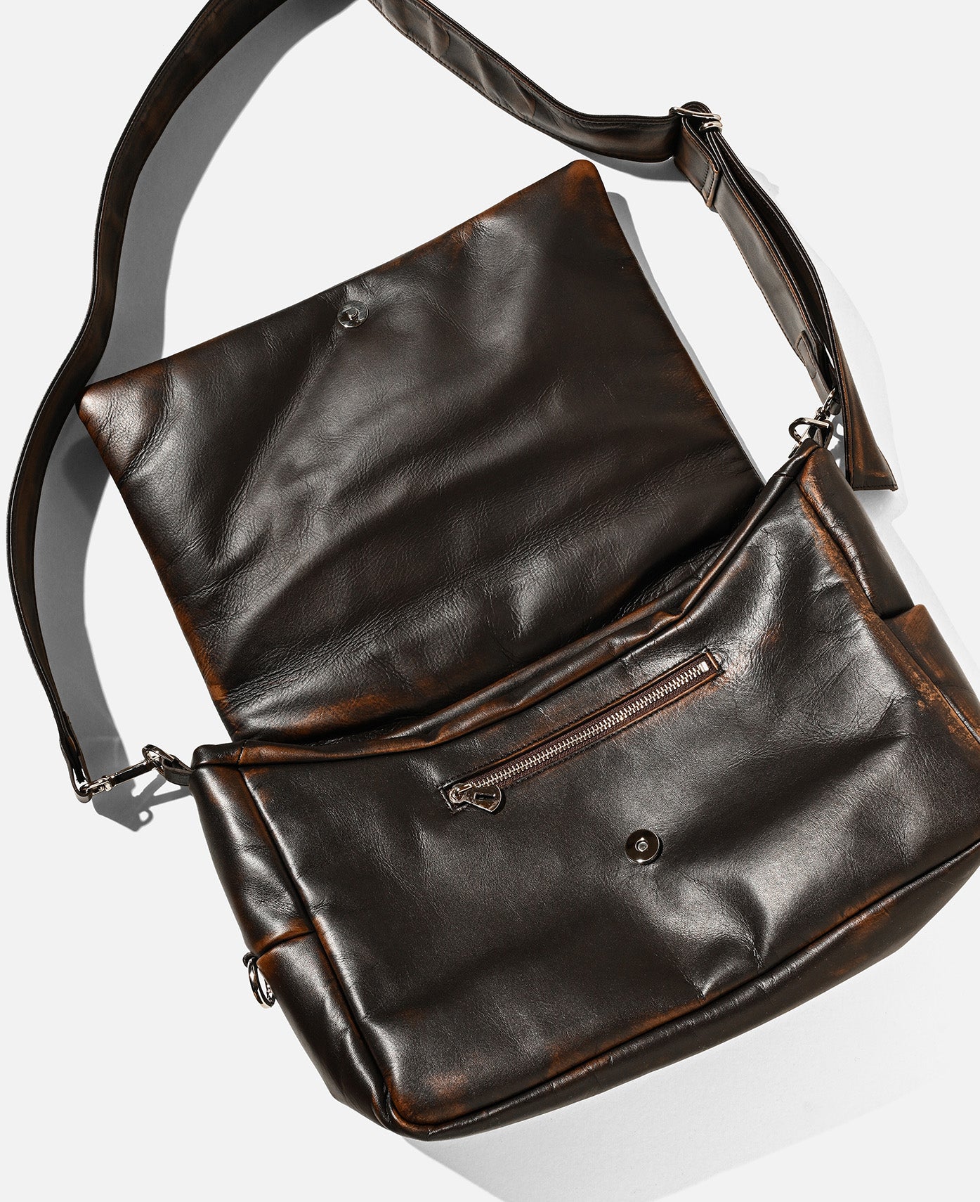 SUEDE HOLIDAY BAG (BROWN)