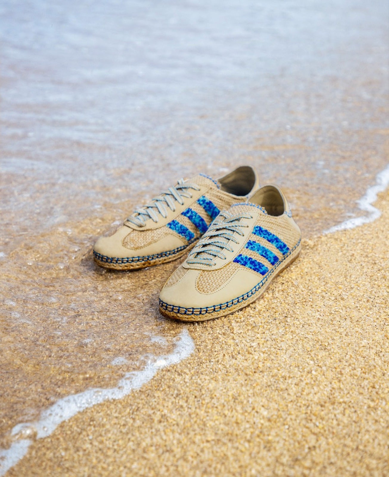 adidas Originals by EDC - CLOT Gazelle by Edison Chen (Linen Khaki/Blue) –  JUICESTORE