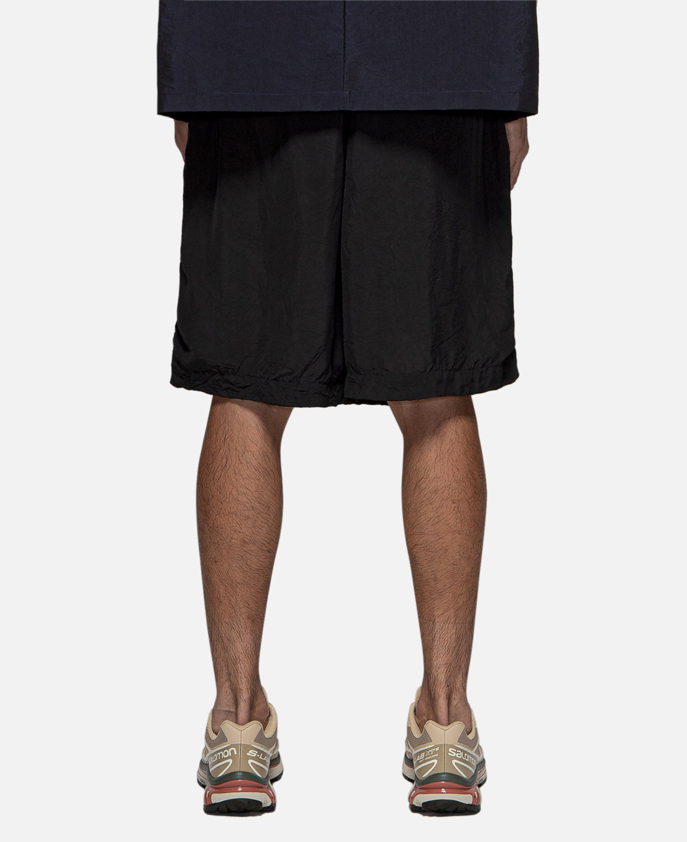 Woven Cast Crinkle Shorts (Black)