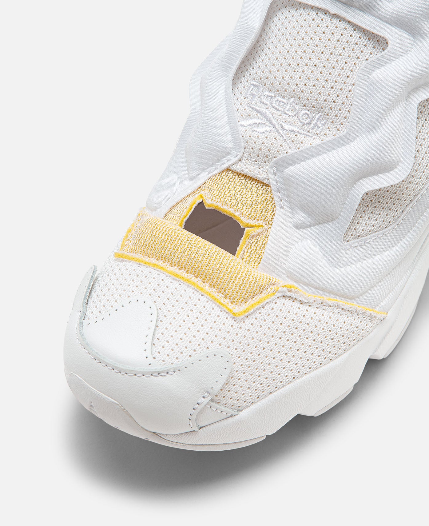 Reebok insta pump fury cheap white gold